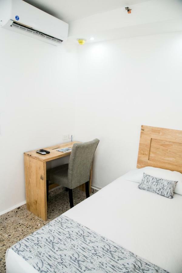 Booking 500 Monterrey Extérieur photo