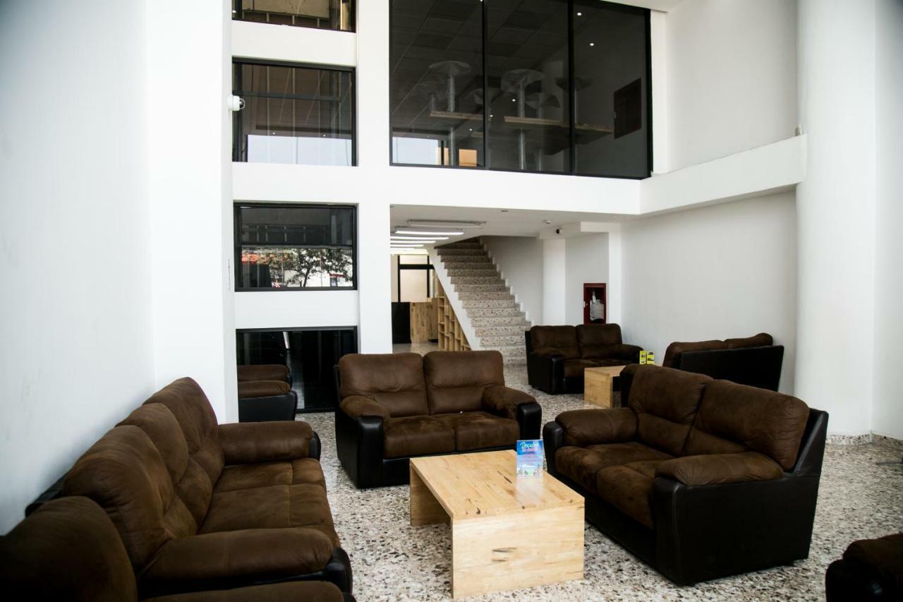 Booking 500 Monterrey Extérieur photo