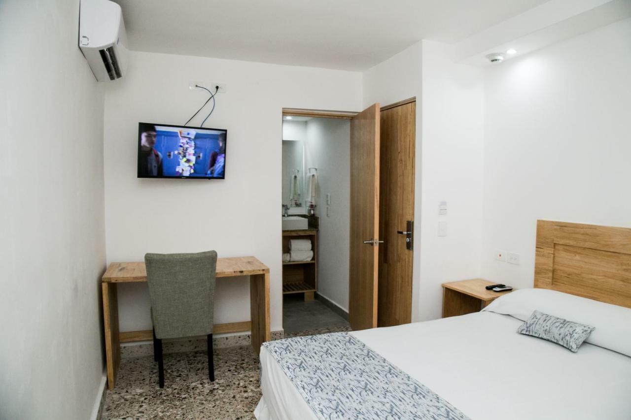Booking 500 Monterrey Extérieur photo