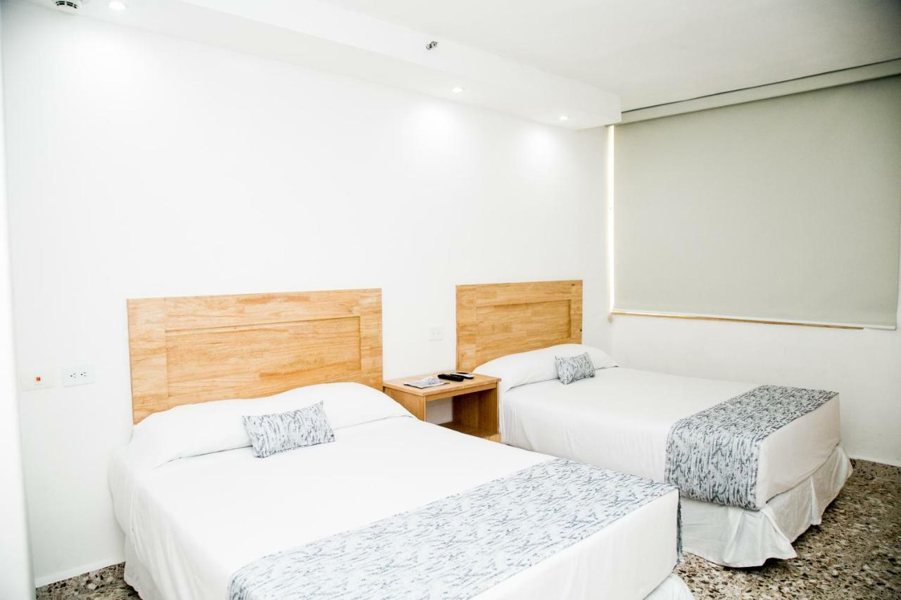 Booking 500 Monterrey Extérieur photo
