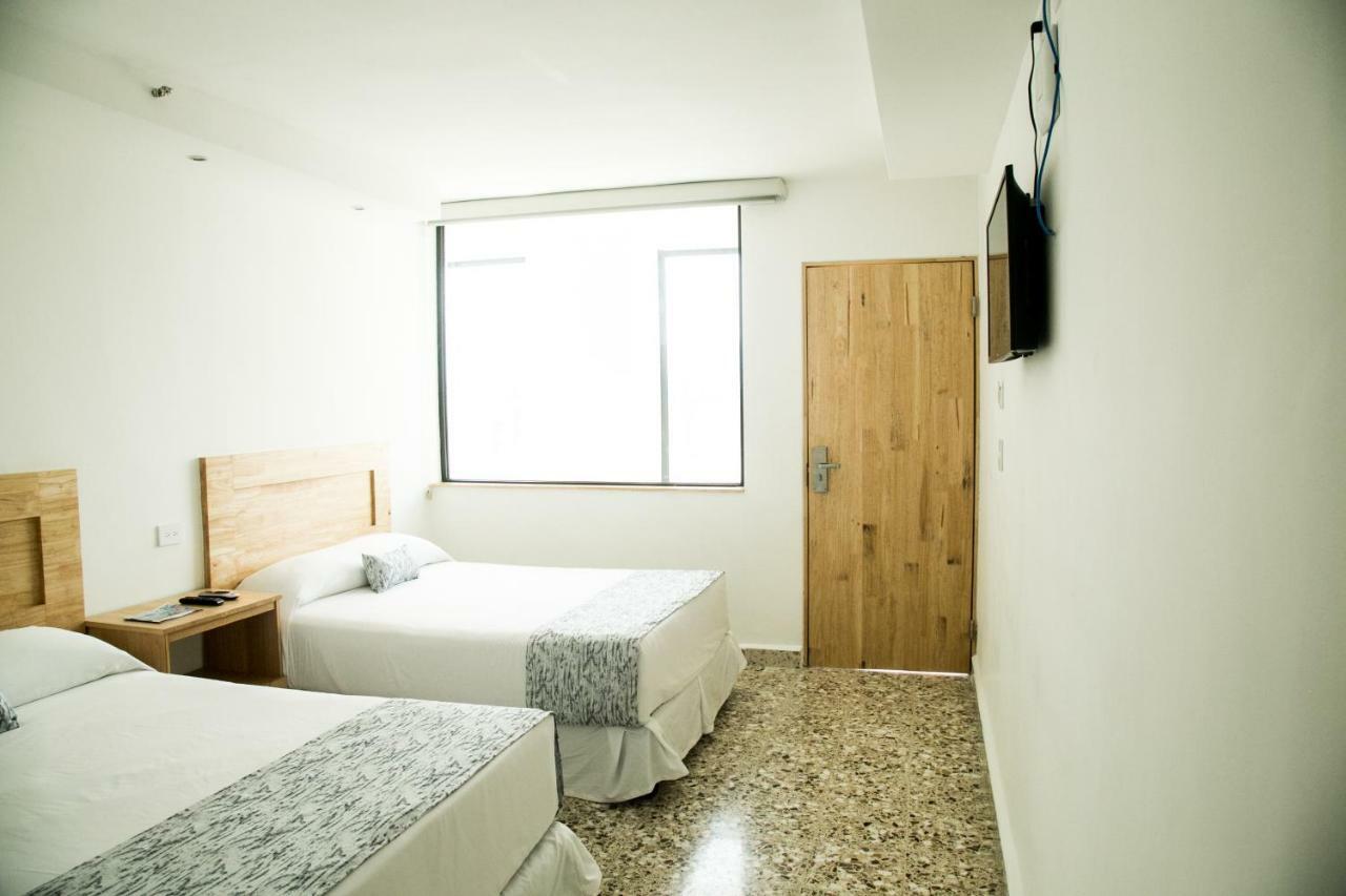 Booking 500 Monterrey Extérieur photo
