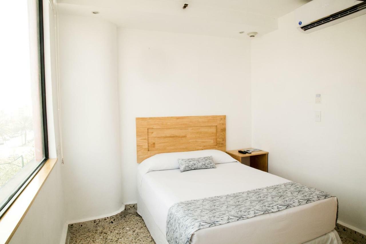 Booking 500 Monterrey Extérieur photo