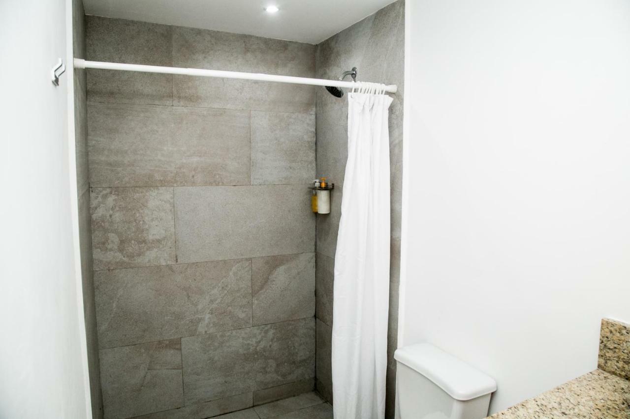 Booking 500 Monterrey Extérieur photo