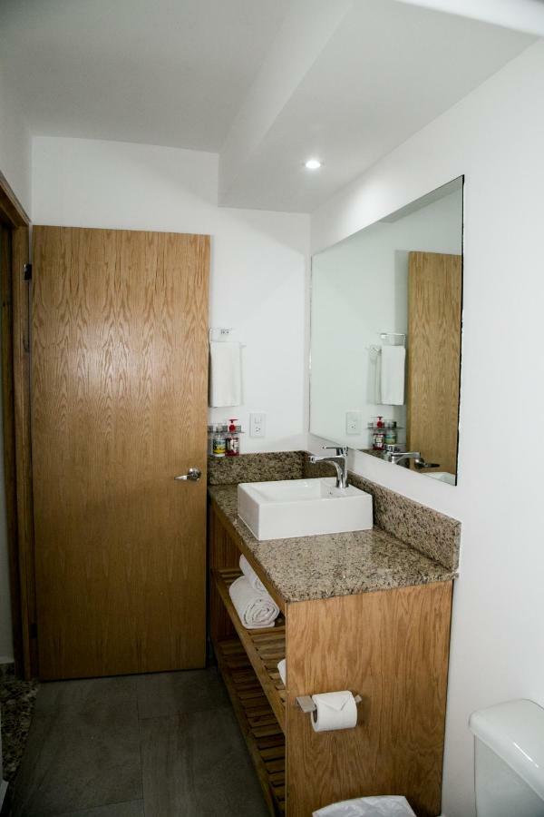 Booking 500 Monterrey Extérieur photo