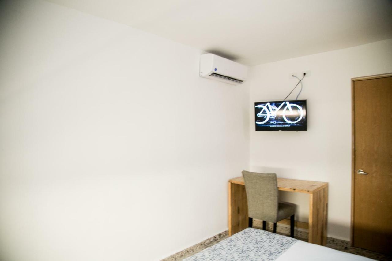 Booking 500 Monterrey Extérieur photo